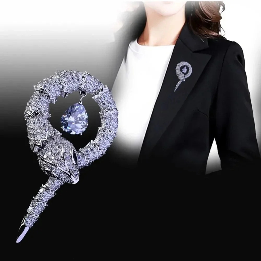 VQ Snake Brooch - Picture 2 of 10